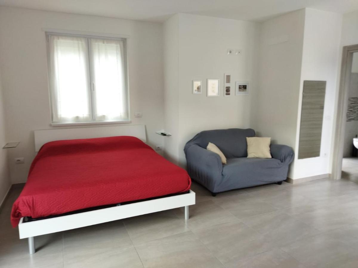 Riva'S Slim House 2 Apartment Екстериор снимка